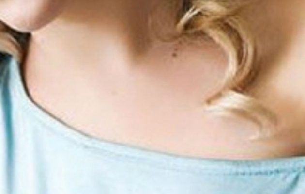 Χαμός στον Alpha: Ξανθιά παρουσιάστρια έπαιξε ξύλο με δημοσιογράφο (βίντεο)