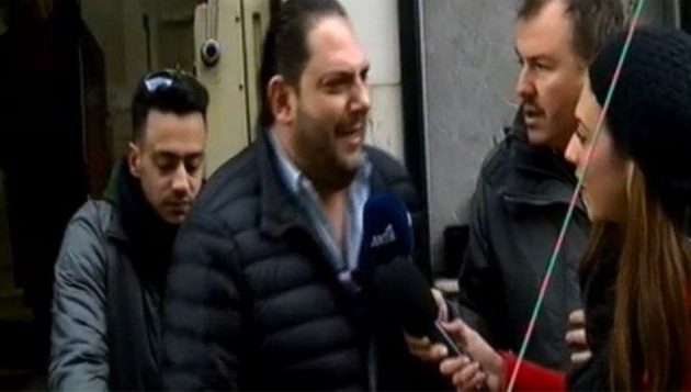 Στο Τμήμα πέρασε τη νύχτα ο Στέλιος Διονυσίου – Τι είπε βγαίνοντας για το επεισόδιο με τον αστυνομικό (βίντεο)