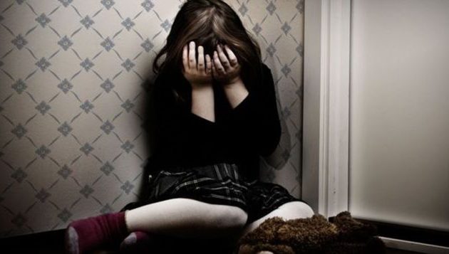 Σουηδέζα αρνήθηκε να καταγγείλει τον μετανάστη εραστή της που κακοποίησε σεξουαλικά την κόρη της