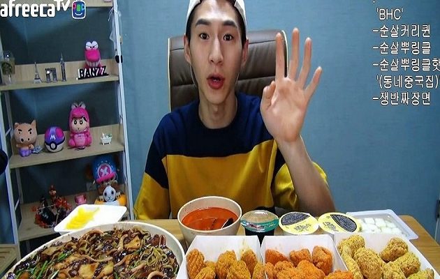 Δείτε πως ένας 14χρονος από τη Νότια Κορέα βγάζει 1500 δολάρια την ημέρα (βίντεο)