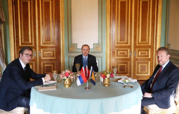 Ο Ερντογάν ως «προστάτης» των Βοσνίων προσπαθεί να «χωθεί» στη Σερβία