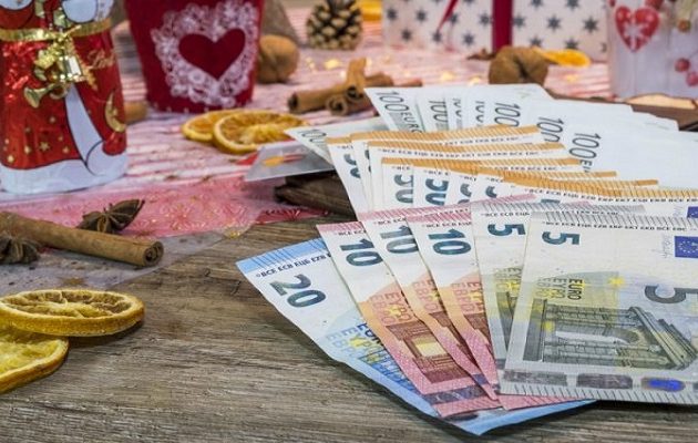 Θράσος! Εργαζόμενοι απολύθηκαν γιατί δεν επέστρεψαν το δώρο Χριστουγέννων