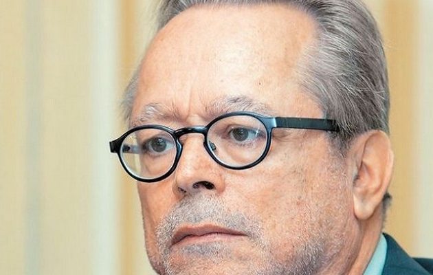 Ο λογογράφος Καραμανλή “διαλύει” τη ΝΔ: Ο Τσίπρας ήρθε για να μείνει – Επιτομή ακροδεξιάς στροφής ο Σαμαράς