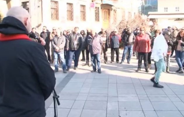 Διαμαρτυρία στο Μοναστήρι της ΠΓΔΜ για μην αλλάξουν τα Σκόπια το συνταγματικό τους όνομα