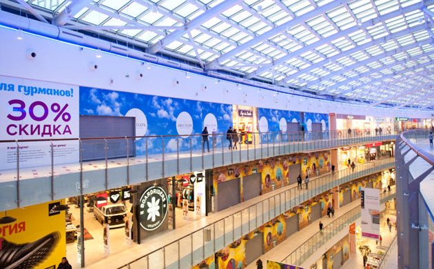 Οι Ρώσοι έχουν πέσει «με τα μούτρα» στα καταναλωτικά δάνεια και αυτό δεν θα τους βγει σε καλό