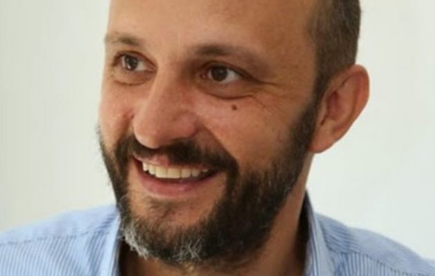 Πέθανε σε ηλικία 47 ετών ο δημοσιογράφος Νίκος Τσίτσας
