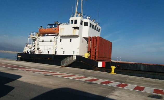 Σε αποθήκες του Στρατού οι 410 τόνοι εκρηκτικών του πλοίου που πιάστηκε στην Κρήτη