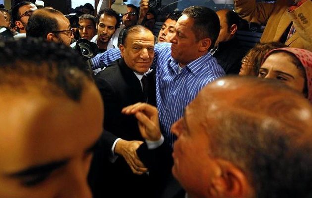 Αποσύρεται από τις εκλογές της Αιγύπτου ο αντιστράτηγος Σάμι Άναν