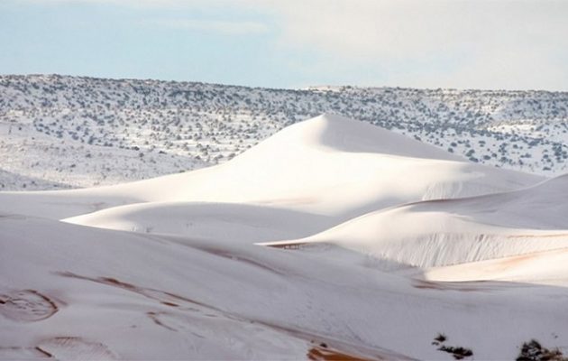 Απίστευτο: Η έρημος Σαχάρα καλύφθηκε από χιόνι (φωτο)