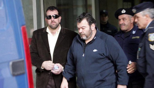 Δολοφονήθηκε ο Βασίλης Στεφανάκος στο Χαϊδάρι – Tον εκτέλεσαν με καλάσνικοφ