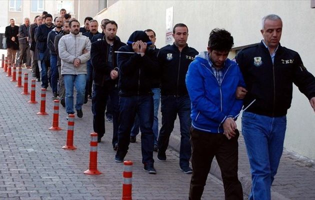 Ο Ερντογάν εξαπολύει μπαράζ συλλήψεων εναντίον όσων μιλούν για την εισβολή στην Εφρίν