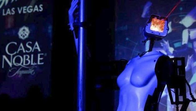 Ήρθε το… pole dancing από ρομπότ-στριπτιζέζ! – Δείτε βίντεο από το Λας Βέγκας (βίντεο)