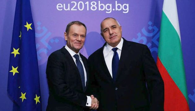 Ο Τουσκ έδωσε “ρέστα” στη Σόφια: Δυτικά Βαλκάνια και… «Game of Thrones»