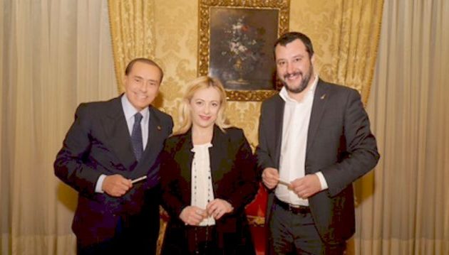 “Έκλεισε” στην Ιταλία η εκλογική συμμαχία Μπερλουσκόνι – εθνικιστικής Δεξιάς