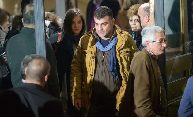 Αθώος ο Κώστας Βαξεβάνης στη δίκη με τη Λίνα Νικολοπούλου Στουρνάρα