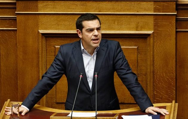 Τσίπρας σε Μητσοτάκη: Πολιτική μικρότητα οι μηνύσεις – Παραδειγματιστείτε από τον Κ. Καραμανλή