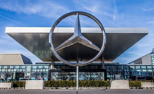 Νεοναζιστές προσπαθούν να παρεισφρήσουν σε μεγάλη αυτοκινητοβιομηχανία της Γερμανίας