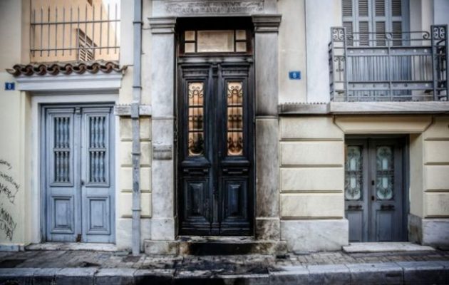 H στιγμή της έκρηξης στην επιχείρηση της Μαρέβας Μητσοτάκη (βίντεο)