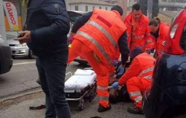 Άνδρας άνοιξε πυρ μέσα από το αυτοκίνητό του πάνω σε Αφρικανούς σε πόλη της Ιταλίας