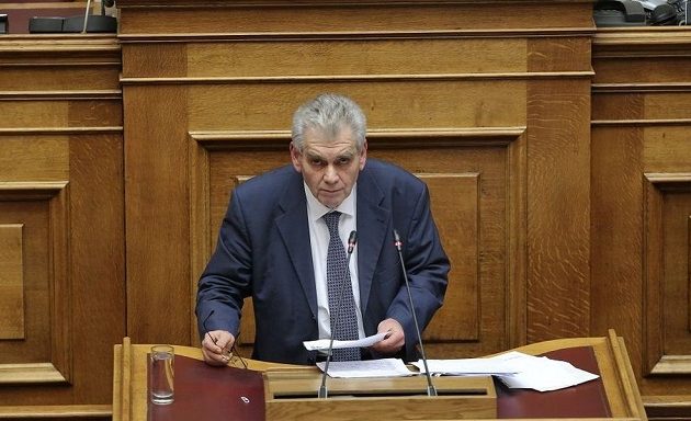 O Παπαγγελόπουλος εξέθεσε Άδωνι – “Να ανοίξουν τα τηλέφωνά μου”