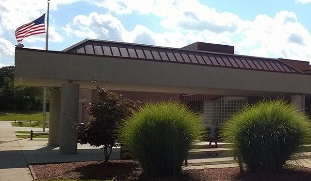 Κατέστρεψαν αμερικανική σημαία σε σχολείο στη Γιούτα και ύψωσαν του Ισλαμικού Κράτους