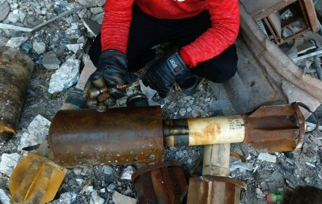 Η κυβέρνηση της Συρίας διαψεύδει ότι βομβάρδισε με χημικά τους ισλαμιστές