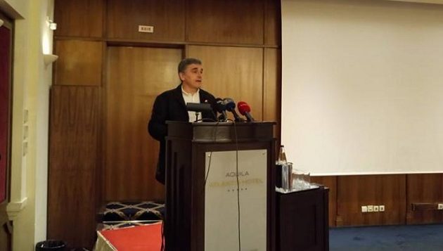 Τσακαλώτος: Θα μειωθούν οι φόροι τα επόμενα χρόνια – Με την κοινωνία μαζί μετά το μνημόνιο