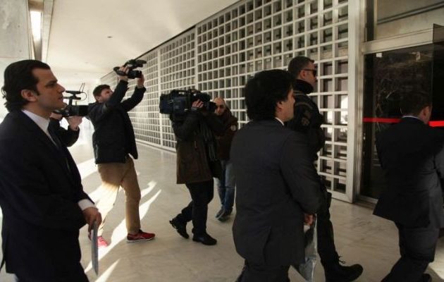 Αίτημα προς το ΣτΕ να αποφασίσει για τους 8 Τούρκους αξιωματικούς