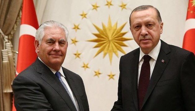 Πολλή ώρα κράτησε η συνάντηση Τίλερσον-Ερντογάν – Τι ειπώθηκε μετά