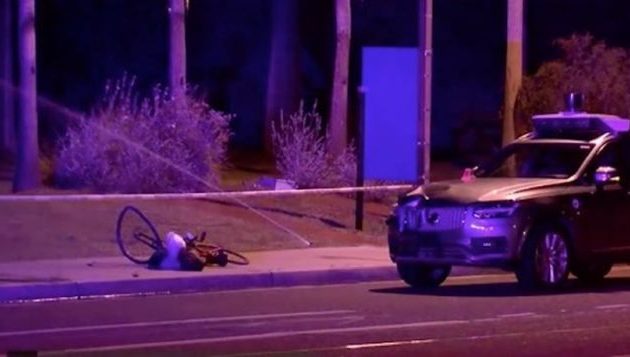 Σοκαριστικό τροχαίο-βγαλμένο από ένα εφιαλτικό μέλλον: “Αυτόνομο” ταξί σκότωσε ποδηλάτισσα