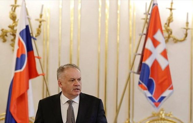 Ο πρόεδρος της Σλοβακίας έκανε δεκτή την παραίτηση του πρωθυπουργού Φίτσο