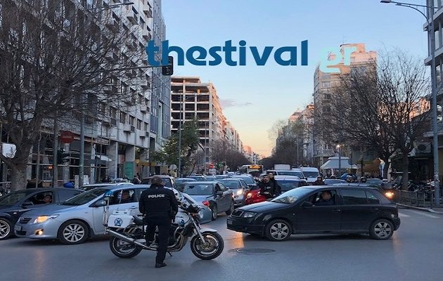 Συναγερμός για παγιδευμένο όχημα  με εκρηκτικά έξω από το Δικαστικό Μέγαρο Θεσσαλονίκης