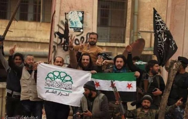 Αποκεφάλισαν οπλαρχηγό του Ισλαμικού Κράτους και το κάρφωσαν σε παλούκι