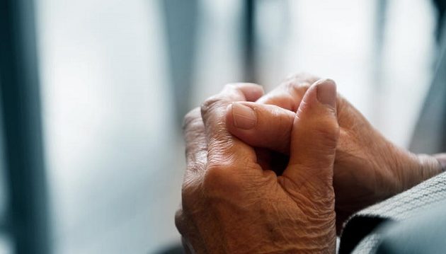 83χρονος προσπάθησε να βιάσει την 73χρονη ερωμένη του γιατί του είπε να χωρίσουν