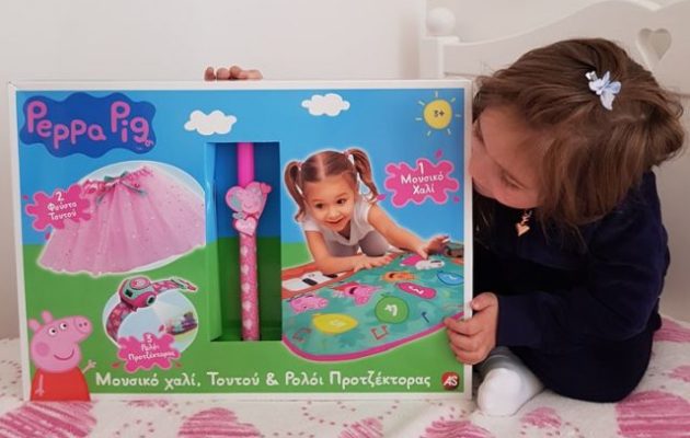 Δύο σε ένα! Λαμπάδα μαζί με παιχνίδι και τα βαφτιστήρια τρελαίνονται