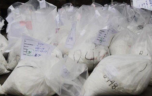 Βρήκαν κοκαΐνη 613 κιλών σε κοντέινερ με μπανάνες στην Αλβανία