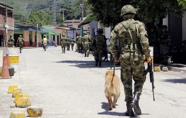 Ξαναρχίζουν οι ειρηνευτικές συνομιλίες μεταξύ κυβέρνησης και ELN στην Κολομβία