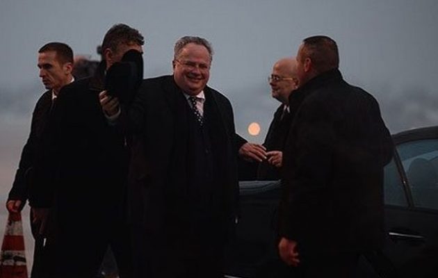 Έφτασε στα Σκόπια ο Κοτζιάς – Θα συζητηθούν αλυτρωτισμοί και ονομασία