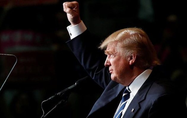 Σε υψηλό 12 μηνών η δημοτικότητα του Ντόναλντ Τραμπ