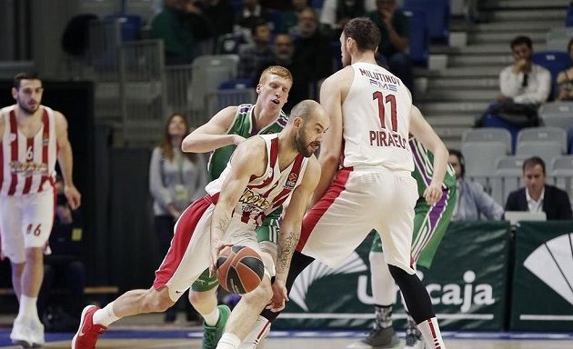 Aυτοκτόνησε ο Ολυμπιακός στη Μάλαγα –  Έγραψε ιστορία ο Σπανούλης