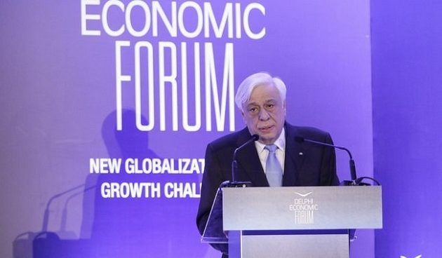 Παυλόπουλος: Eλάφρυνση του ελληνικού χρέους με ρήτρα ανάπτυξης