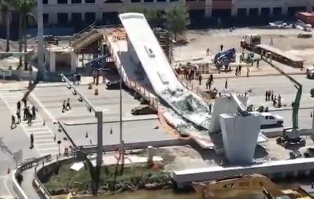 Τουλάχιστον τέσσερις νεκροί από την τραγική κατάρρευση της πεζογέφυρας στο Μαϊάμι (βίντεο)