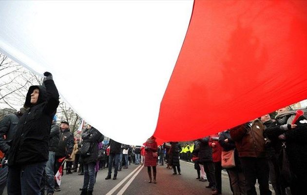 Η Πολωνία ζητά 685 δισ. ευρώ από τη Γερμανία για πολεμικές επανορθώσεις