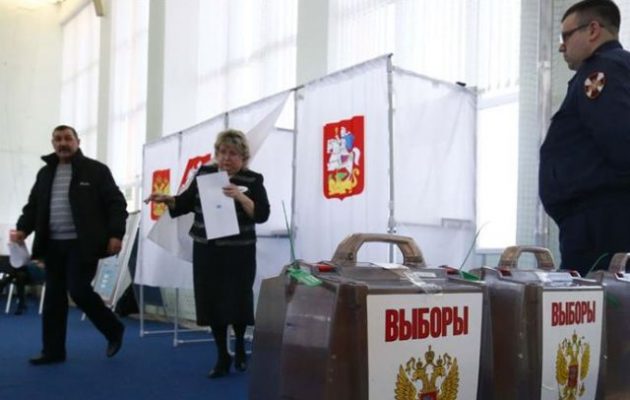 Όχι ότι ξαφνιάζεται κανείς αλλά… «χιονίζει» στις κάλπες στη Ρωσία