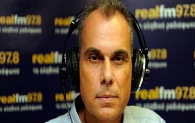 Αποχώρησε από τον Real Fm ο Στραβελάκης – Όλο το παρασκήνιο του διαζυγίου