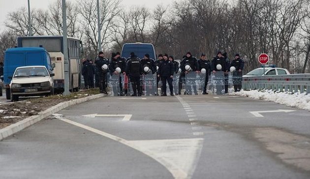 Ένταση στα σύνορα Κοσόβου- Σερβίας λόγω  απαγόρευσης εισόδου Σέρβων πολιτικών στην Πρίστινα