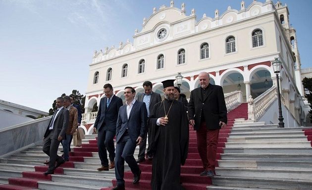 Τσίπρας από Τήνο: Δημιουργούμε στέρεα θεμέλια για την Ελλάδα της νέας εποχής