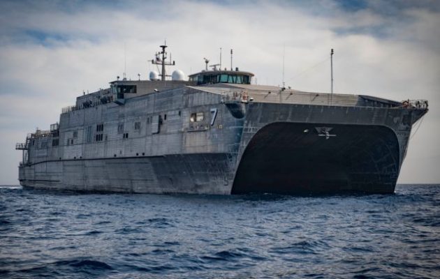 USNS Carson City: Ένα «αμερικανικό τέρας» στη Σούδα – Στην Κρήτη και η ναυαρχίδα του 6ου Στόλου