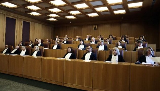 Εφοριακός που εκβίαζε για μίζες 100.000 ευρώ ήθελε μετά να… γυρίσει και στην υπηρεσία του