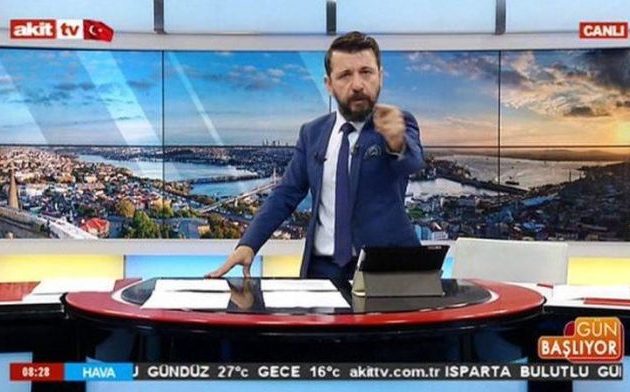 “Παραιτήθηκε” ο Τούρκος παρουσιαστής που ζητούσε δολοφονίες στην Κωνσταντινούπολη